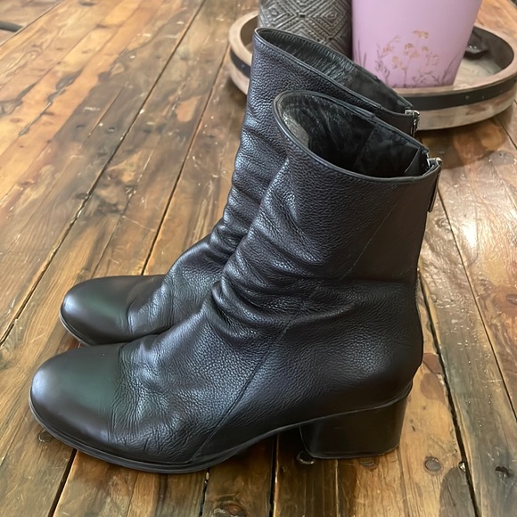 Archive leather boots - Picture 5 of 10